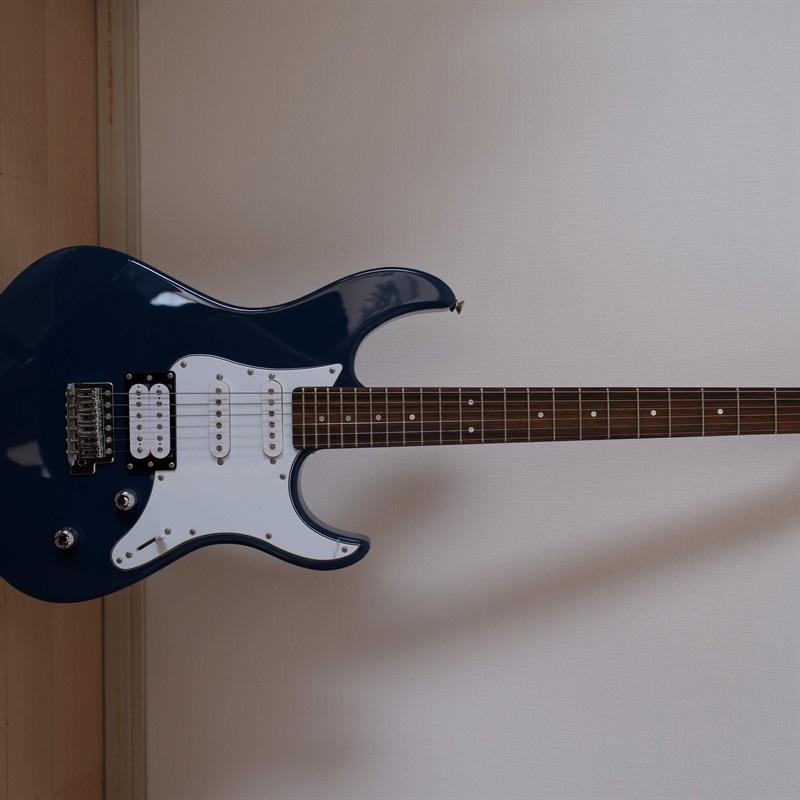 YAMAHA PACIFICA PAC-112V UTBの画像